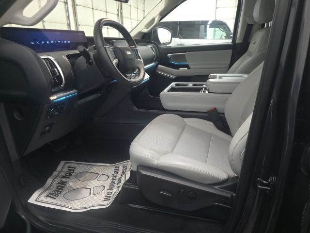 2025 Ford Expedition Platinum