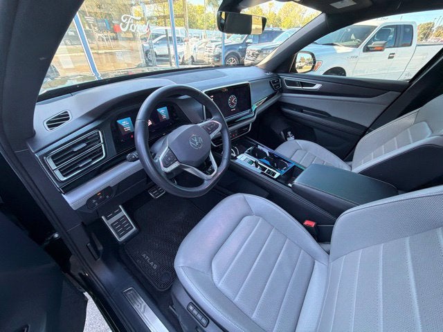 2024 Volkswagen Atlas Cross Sport 2.0T SEL R-Line