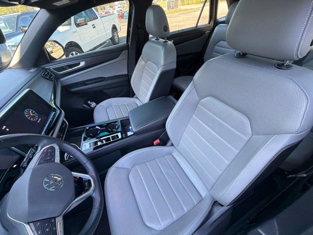 2024 Volkswagen Atlas Cross Sport 2.0T SEL R-Line