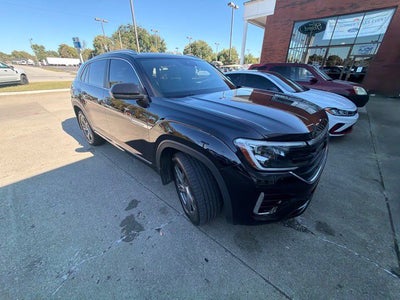 2024 Volkswagen Atlas Cross Sport 2.0T SEL R-Line