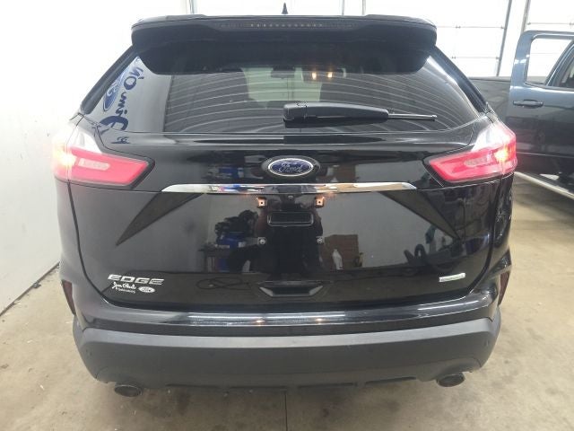 2020 Ford Edge SE