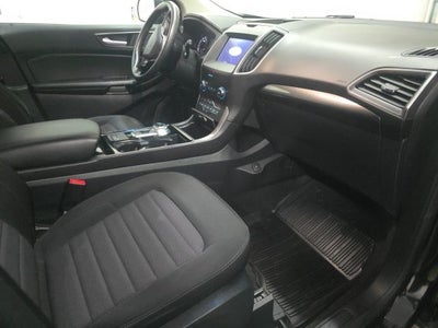 2020 Ford Edge SE