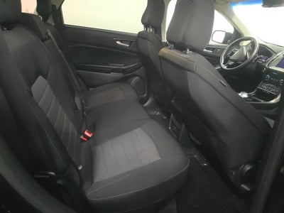 2020 Ford Edge SE