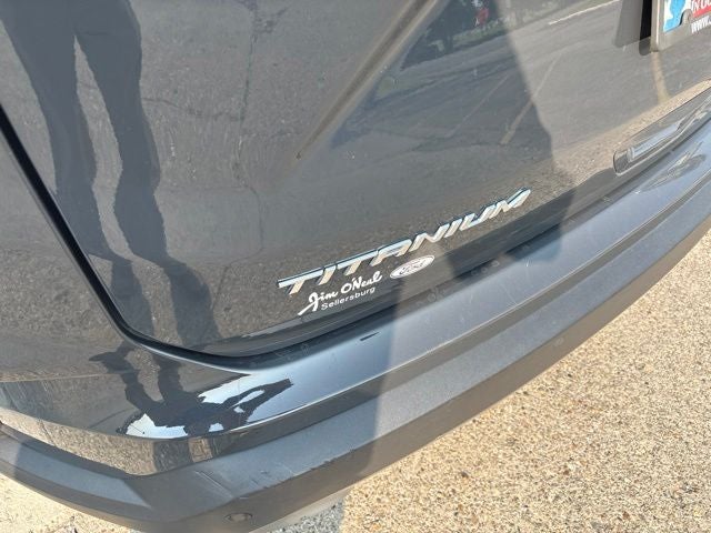 2021 Ford Edge Titanium