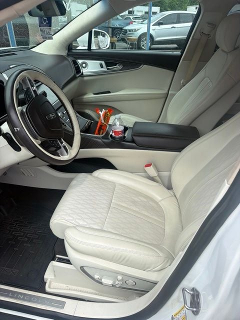 2020 Lincoln Nautilus Black Label