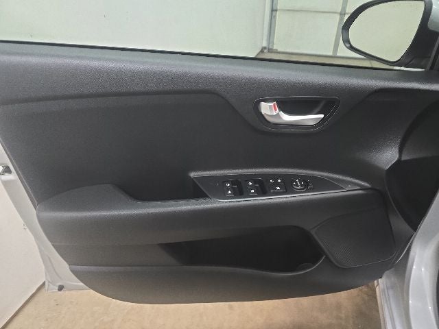 2022 Kia Rio LX