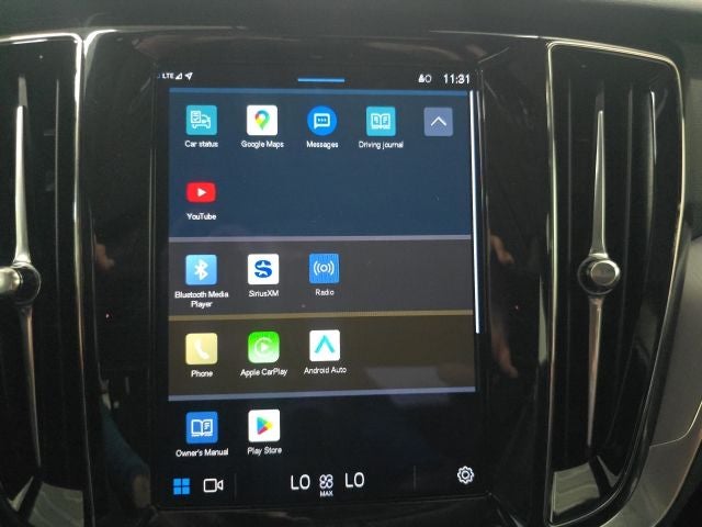 2024 Volvo S60 B5 Core Dark Theme