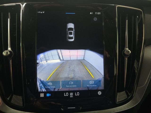 2024 Volvo S60 B5 Core Dark Theme