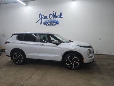 2022 Mitsubishi Outlander ES