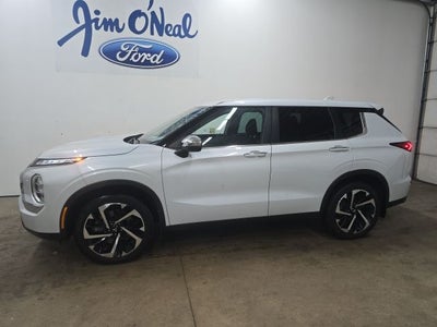 2022 Mitsubishi Outlander ES