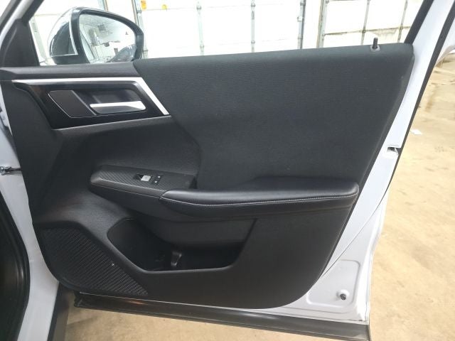 2022 Mitsubishi Outlander ES